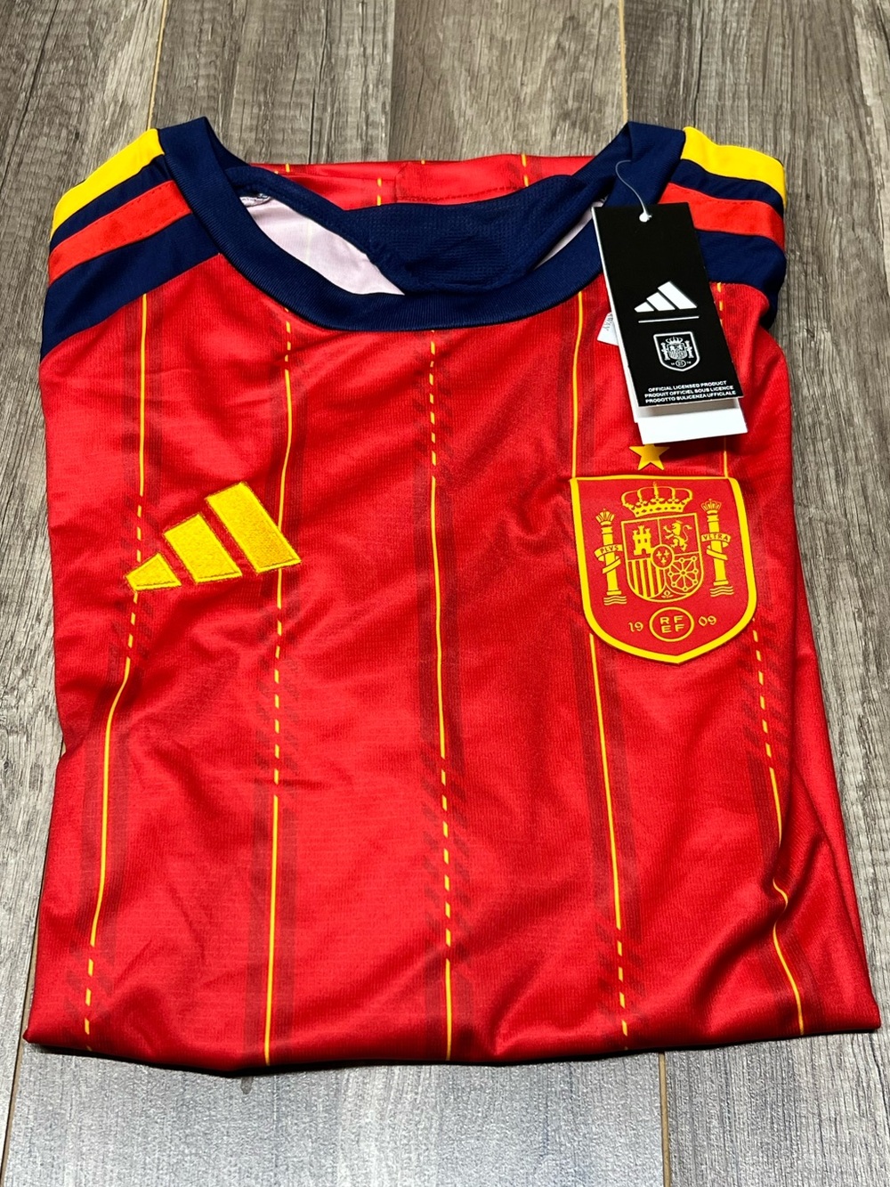 ‼️SOLD ‼️2026 fifa Adidas men's World Cup Spain España Soccer Jersey
SLIM FIT - Picture 7 of 8